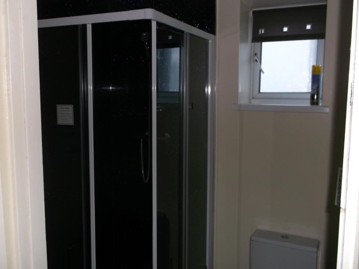 Twin Palms Guesthouse Great Yarmouth Exterior photo